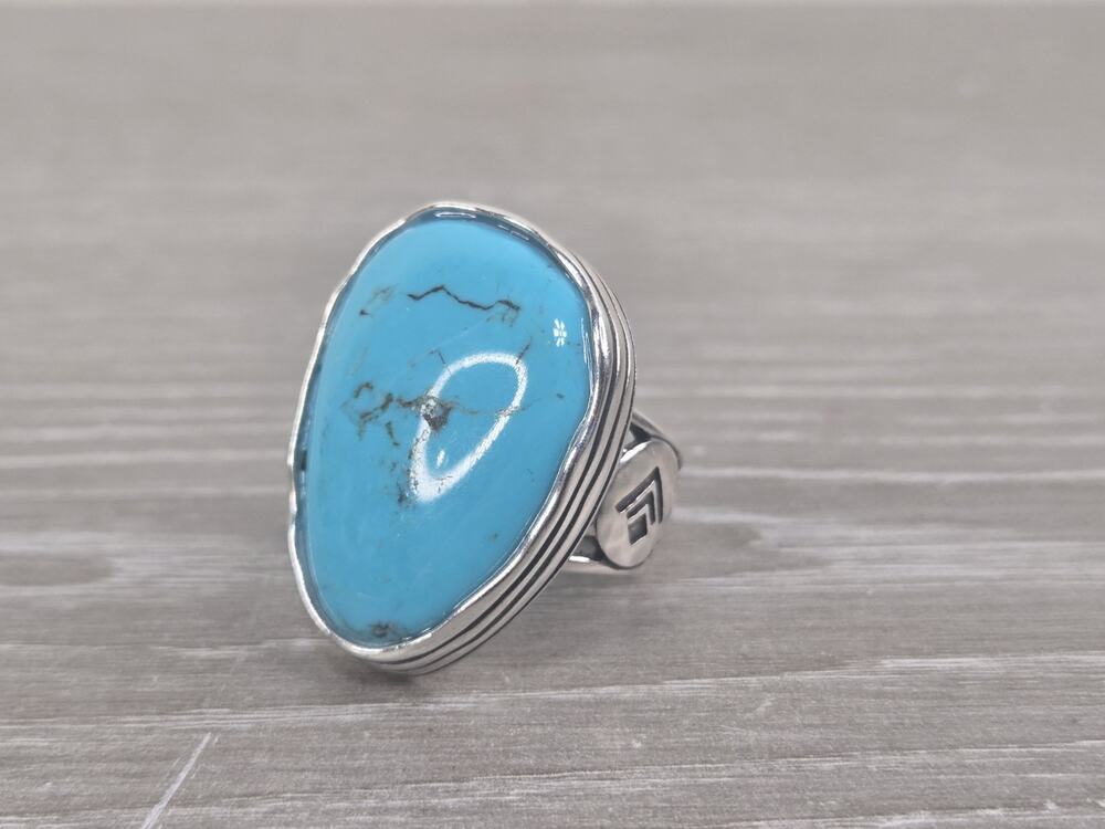 Silpada Sterling Silver Turquoise Statement Ring Size 9 Boho Southwest .925